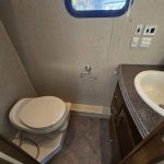 motorise newmar canyon star toilette